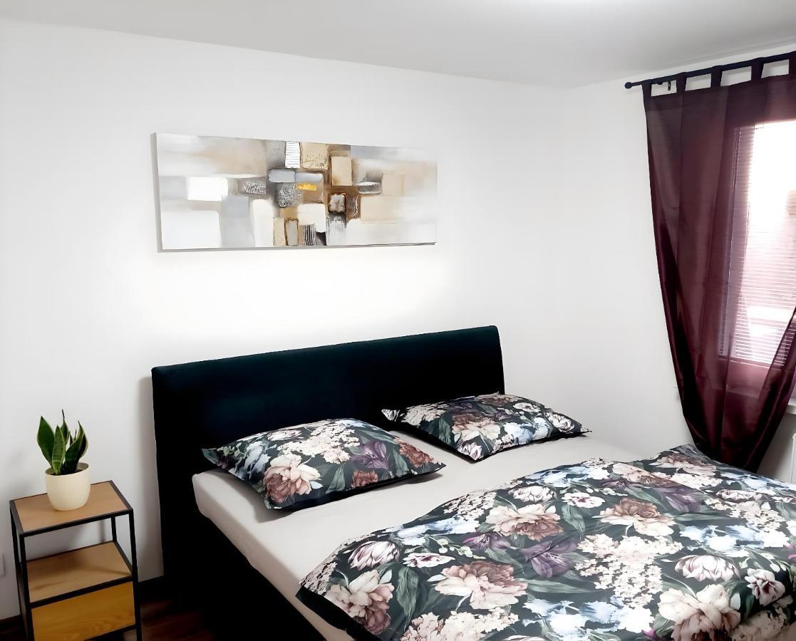 Stylovy Apartman V Samorine Εξωτερικό φωτογραφία